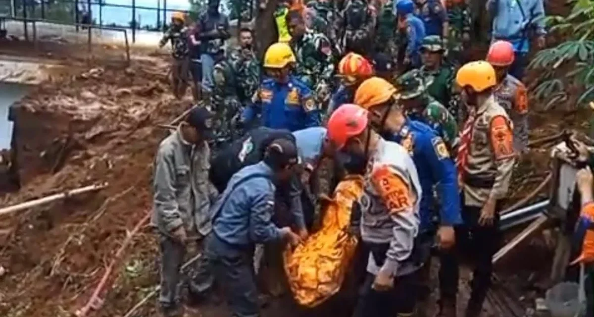 Cisarua Tertimpa Longsor: 80 Jenazah Dievakuasi