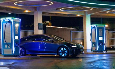 Tren Kendaraan Listrik Di Indonesia