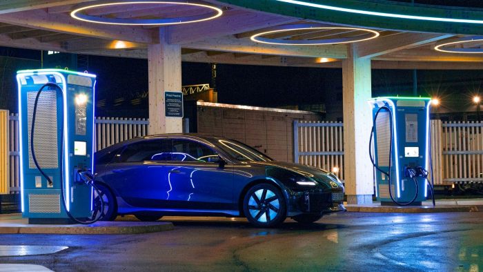 Tren Kendaraan Listrik Di Indonesia