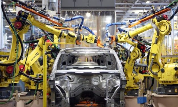 Peran Teknologi Dalam Perkembangan Industri Otomotif