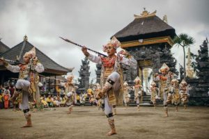 Warisan Budaya Yang Menjadi Identitas Masyarakat