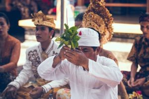 Kearifan Lokal Indonesia Yang Penuh Makna Kehidupan