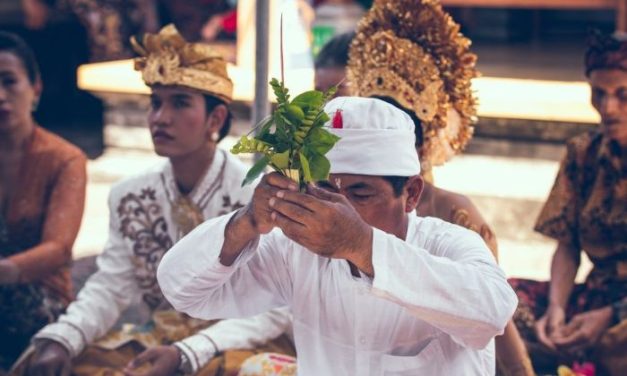 Kearifan Lokal Indonesia Yang Penuh Makna Kehidupan