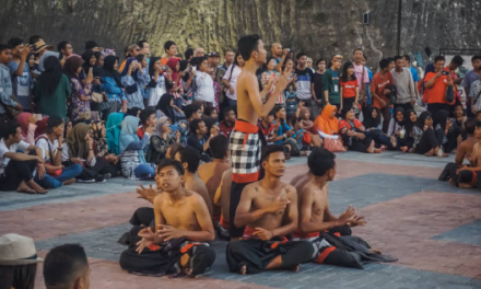 Tradisi Daerah Tetap Hidup Di Tengah Perkembangan Zaman