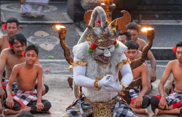 Warisan Budaya Lokal Terus Dikenalkan Kepada Generasi Muda